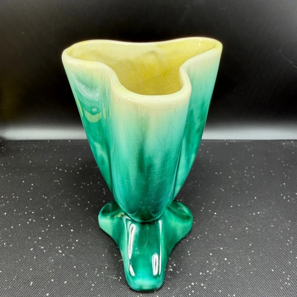 Vintage Green Ombre Crackle Glaze Ceramic Vase Tri Corner Pedestal Planter‎ Vase